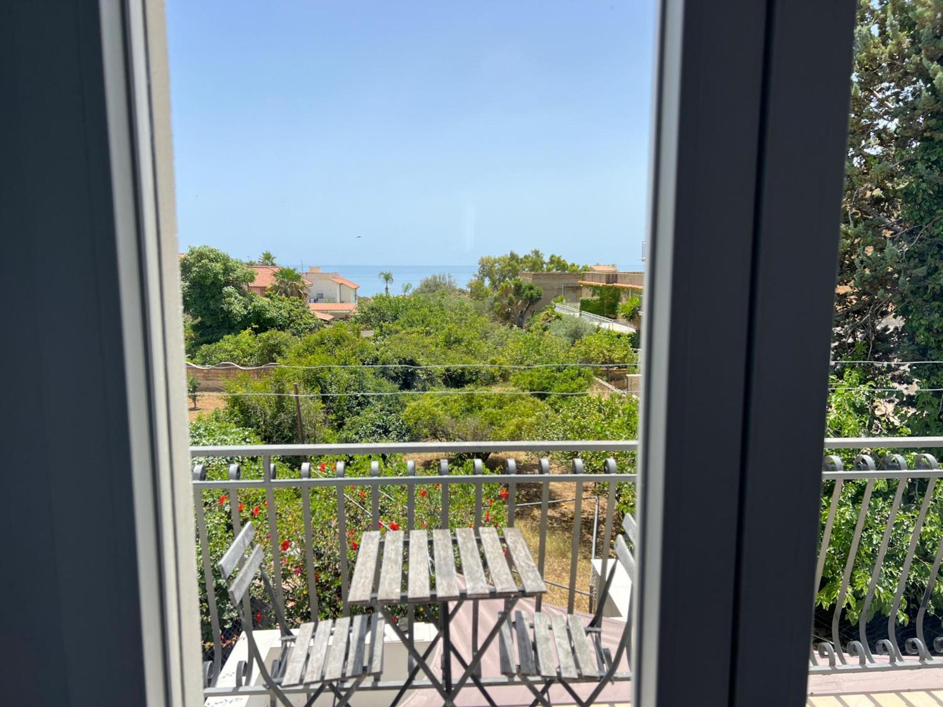Terra Di Mare Guest House Agrigento Bagian luar foto