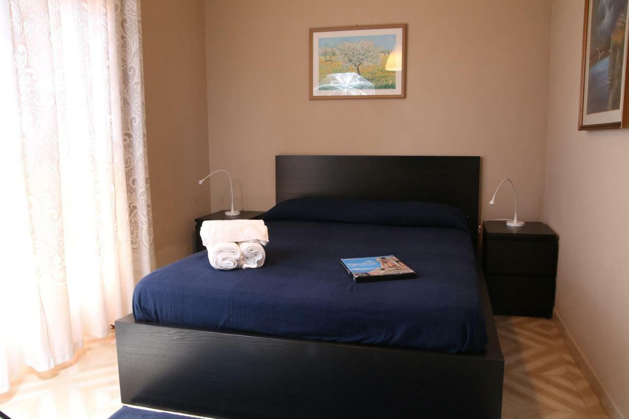 Terra Di Mare Guest House Agrigento Bagian luar foto